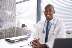 como reduzir impostos na minha clínica médica
